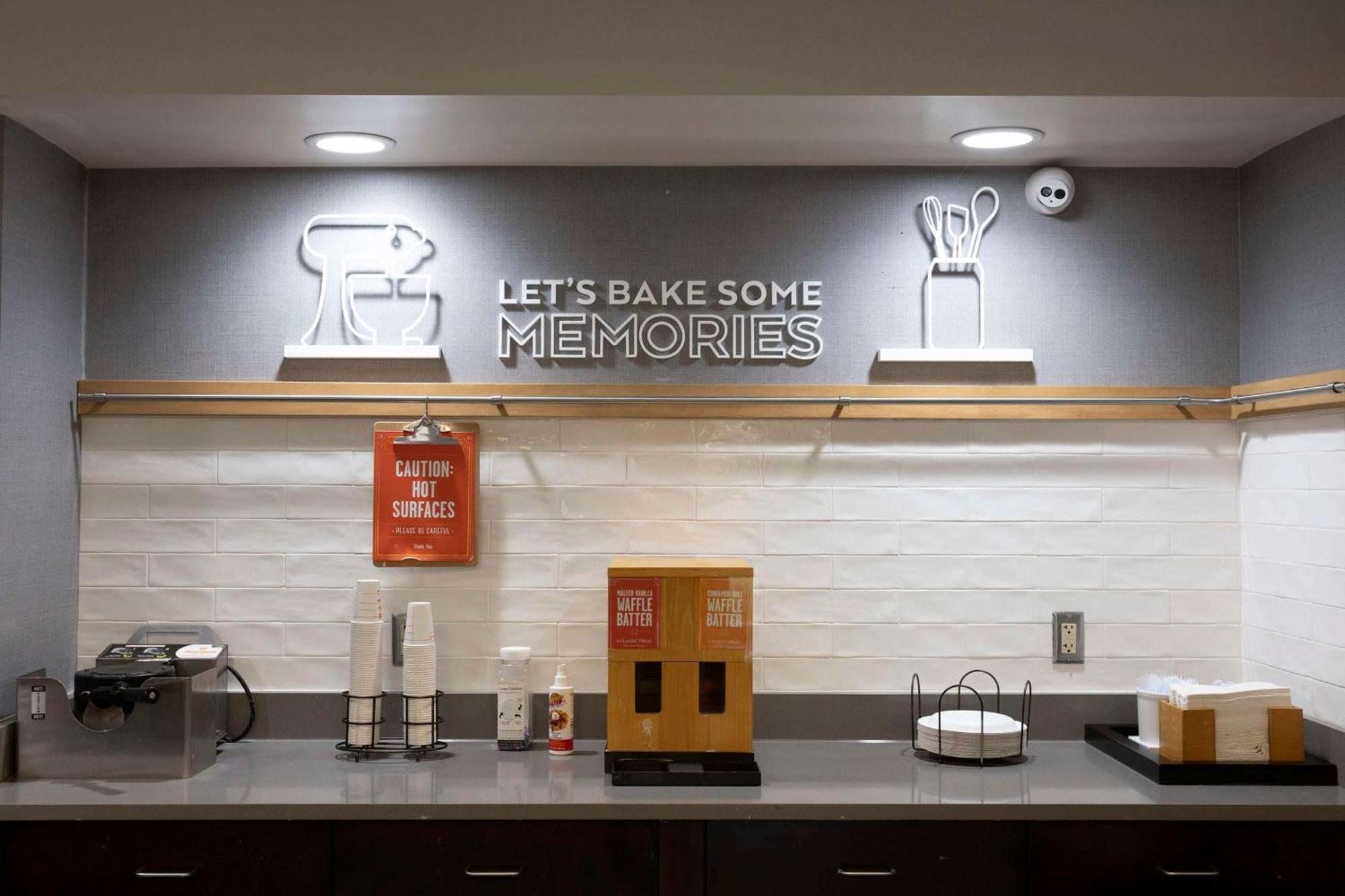 Hampton Inn Kent/Akron Area Kültér fotó