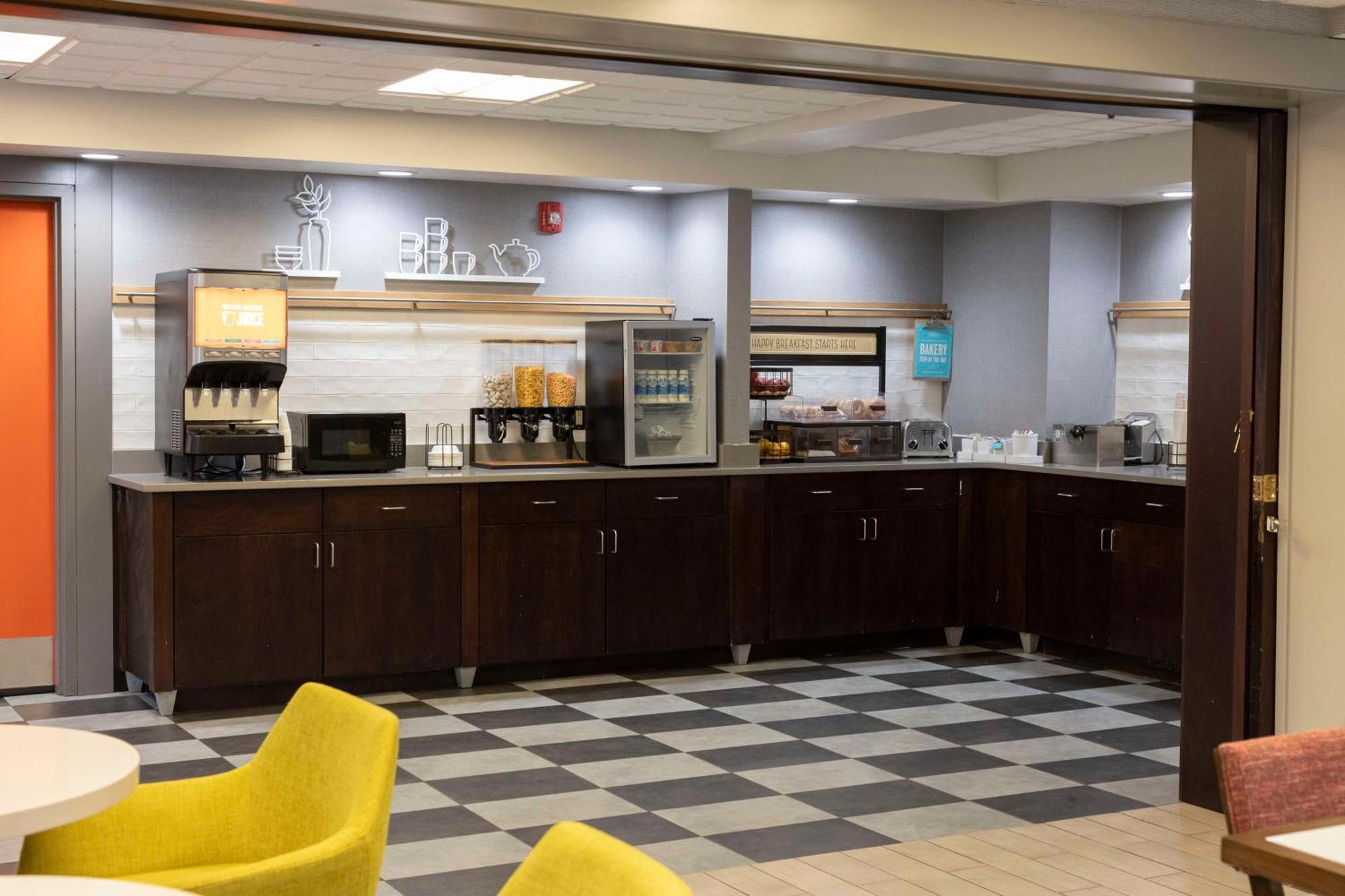 Hampton Inn Kent/Akron Area Kültér fotó